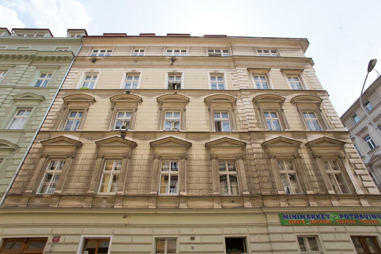 Royal Apartment Near River - Nek4Th Прага Экстерьер фото